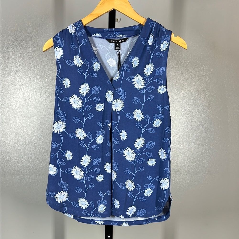 41 Hawthorn Floral Blue Sleeveless Top